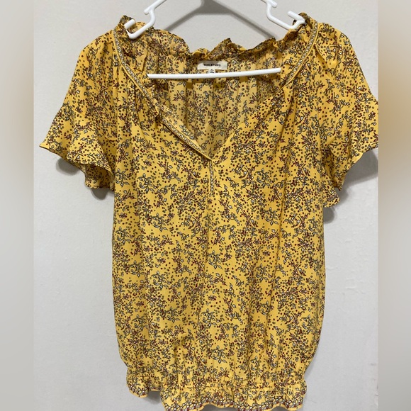 Max Studio Tops - Max Studio floral blouse